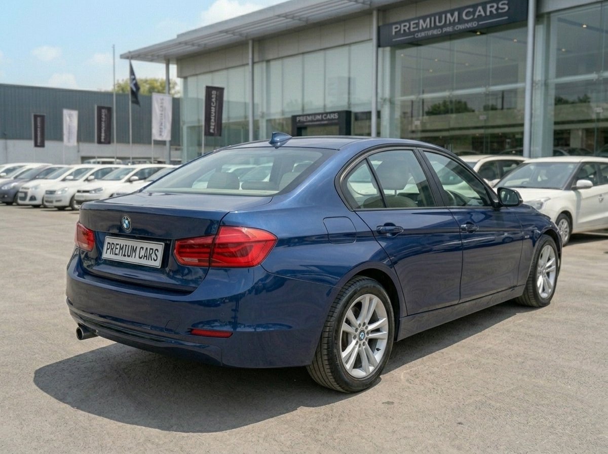
								BMW 320d Blue 2015 full									