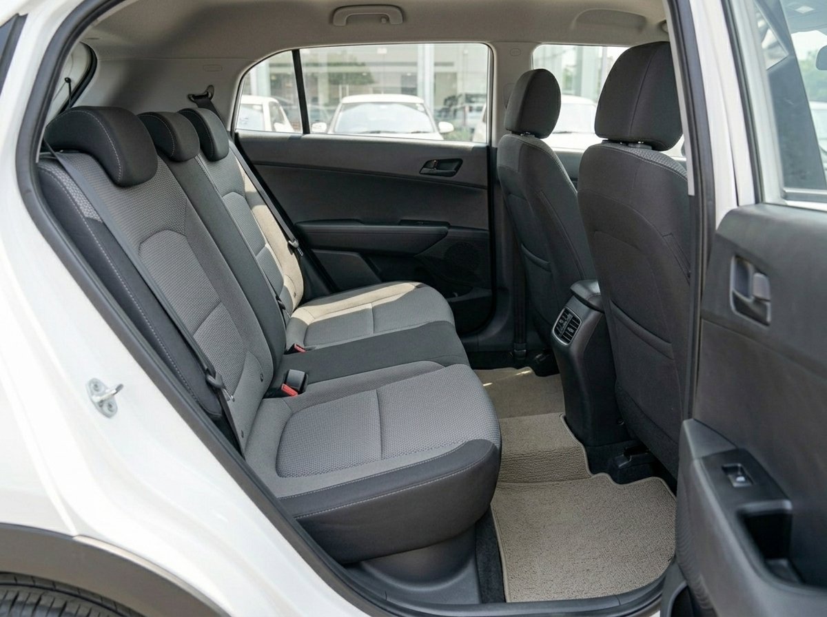 
								Hyundai Create White 2019 full									