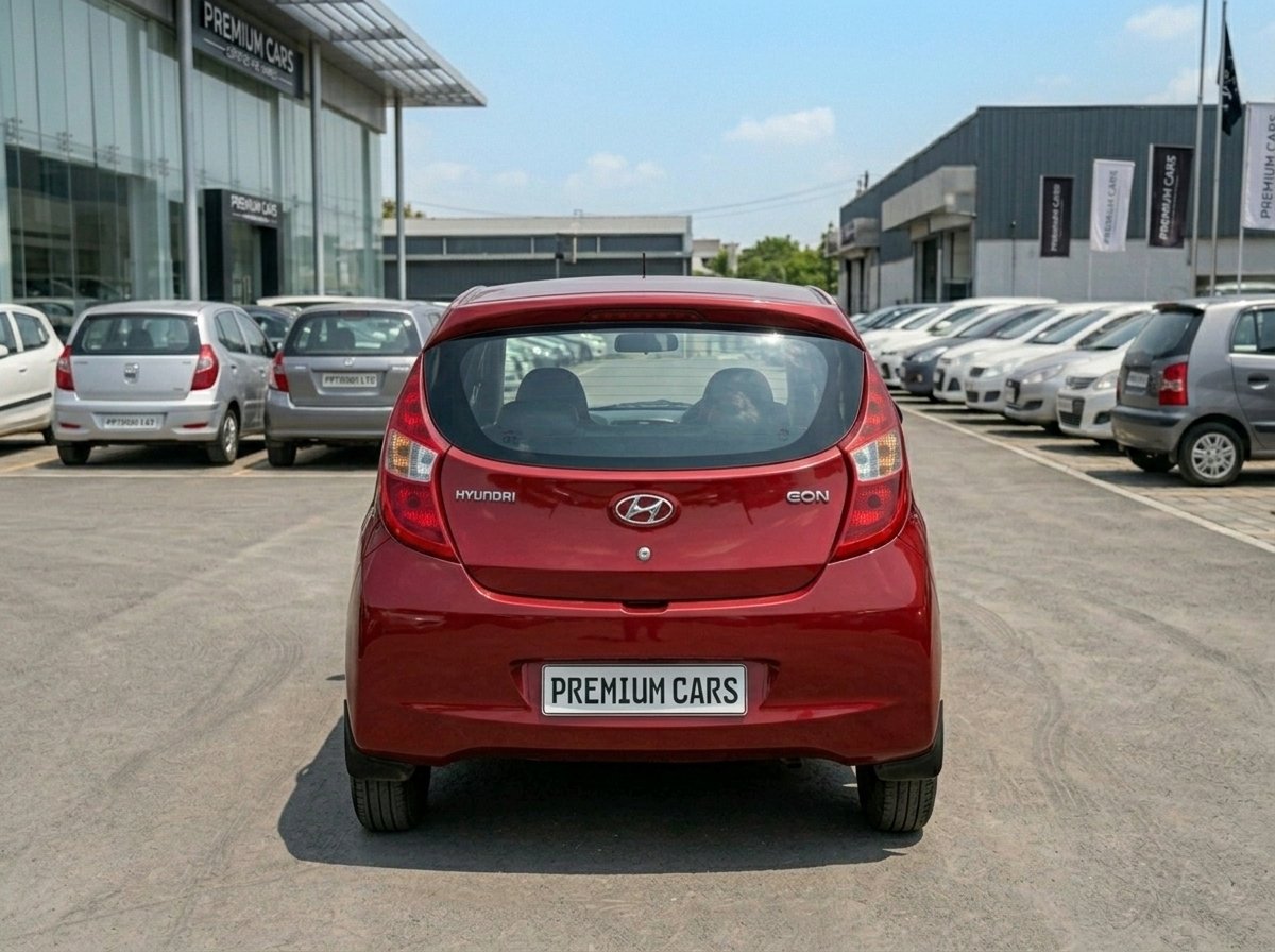 
								Hyundai Eon Red 2016 full									