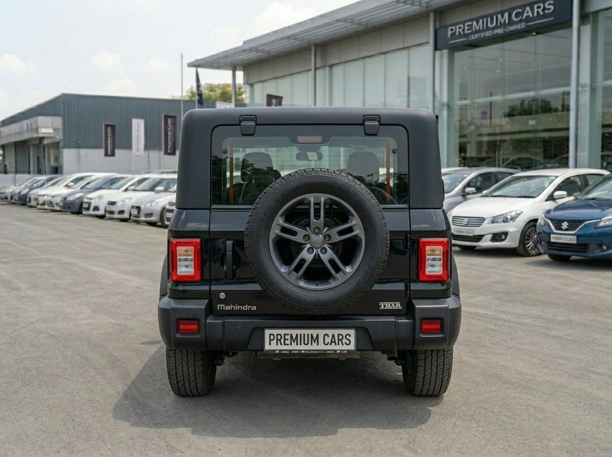 
								Mahindra Thar Black 2022 full									