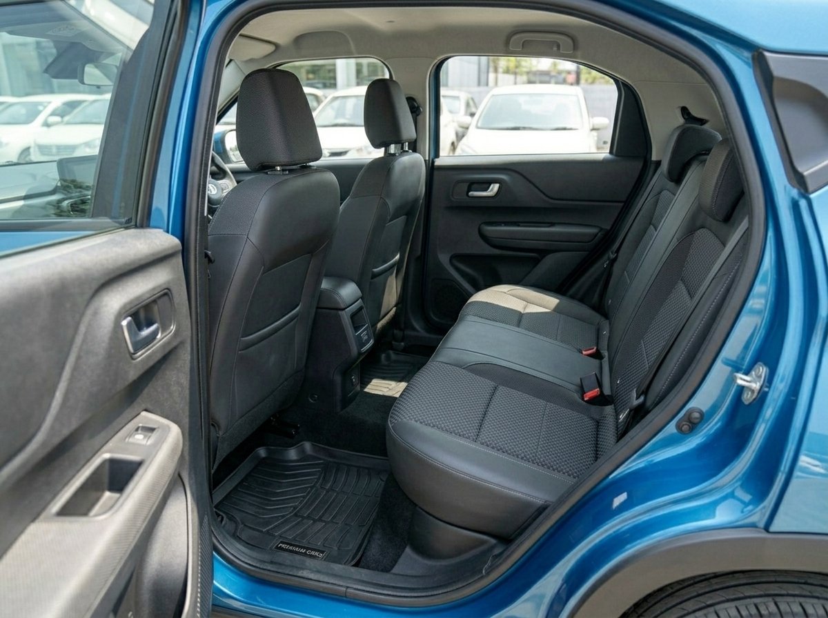 
								Tata Punch Blue 2022 full									